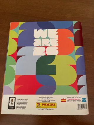 Álbum Panini Mundial FIFA 2026 Casi compelto