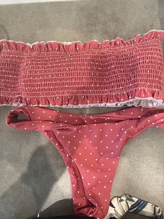 Lote 4 bikinis: negro, rosa y estampados