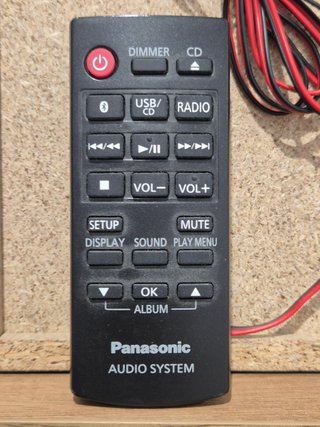 Sistema de audio Panasonic SC-PM250 con altavoces