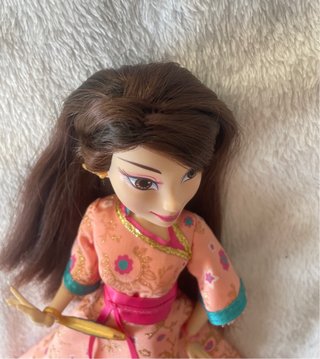 Muñeca Lonnie Coronation Descendants Disney