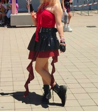 Falda punk nana anime pirata negra y roja