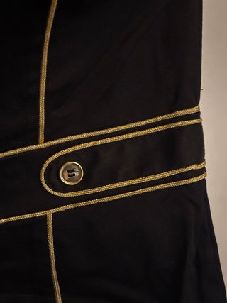 Vestido pin up H&M negro con detalles dorados