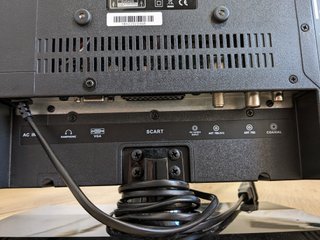 Televisor LED 24 pulgadas Negro