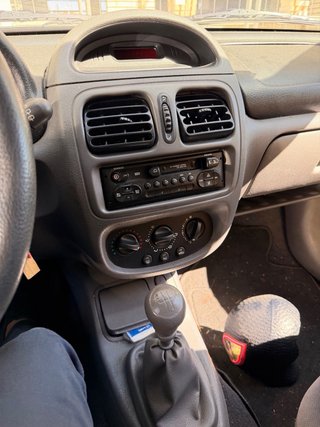 Renault Clio 1999