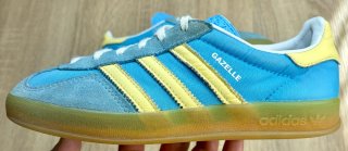 Oferton Zapatillas Adidas Azul y Amarillo