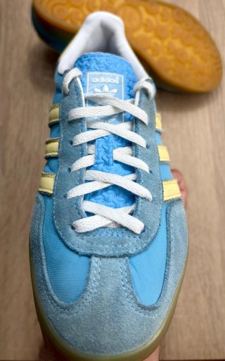 Oferton Zapatillas Adidas Azul y Amarillo