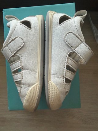 Zapato niña T21 respetuoso