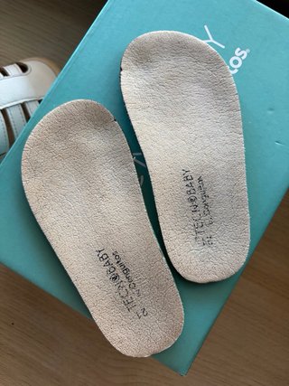 Zapato niña T21 respetuoso