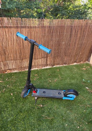 Patinete eléctrico infantil