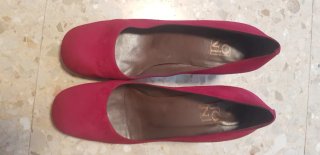 Zapatos de salón rojos