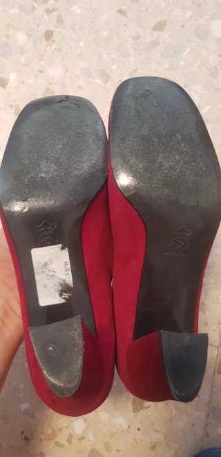 Zapatos de salón rojos