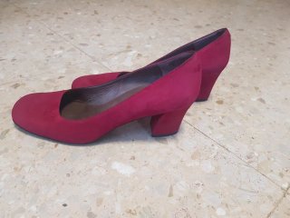 Zapatos de salón rojos