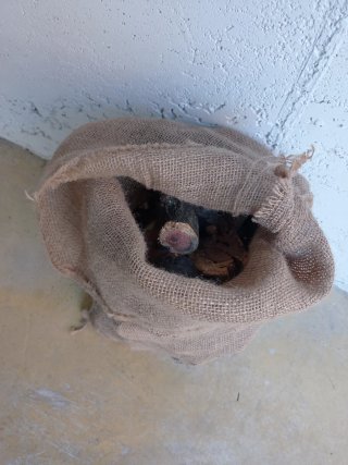 leña para barbacoa.