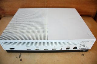 Xbox One S + Forza Horizon 7 (Disco)