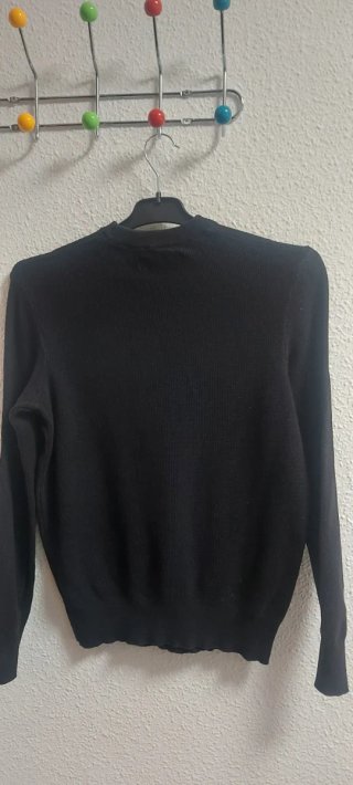Jersey caballero negro