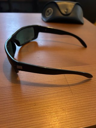 Gafas de sol Ray-Ban RB4052 negras BALORAMA