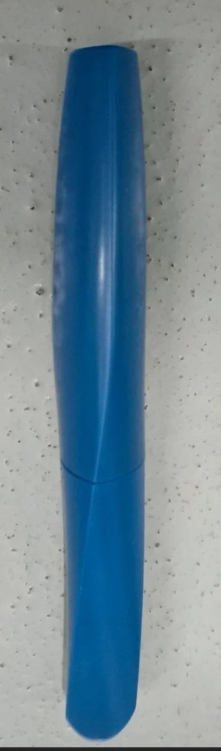 2 penne stilografiche Pelikan Twist rossa e blu