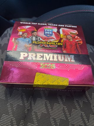 Box Panini Adrenalyn XL Premium 2025 FIFA 365