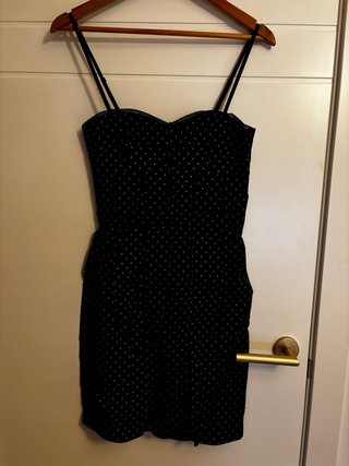 Vestido pin up negro con lunares blancos