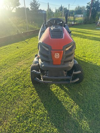 Tractor Husqvarna TC 342T 350h cortacesped