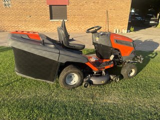 Tractor Husqvarna TC 342T 350h cortacesped