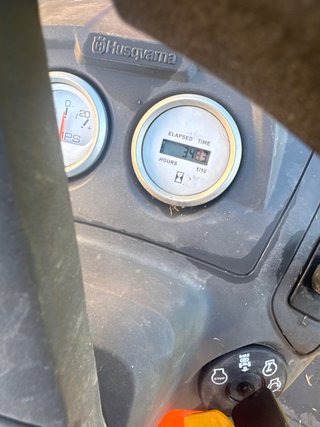 Tractor Husqvarna TC 342T 350h cortacesped
