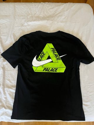 Camiseta Nike x Palace Negra