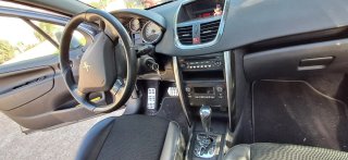 Peugeot 207 2011 automatico. Solo 38mil km.