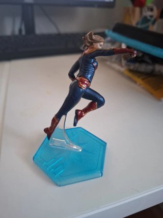 Figura Capitana Marvel PVC 10cm