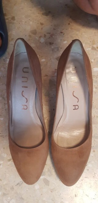Zapatos de tacón Unisa beige/marrón