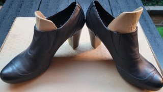 Botines Camper Ariadna Negros Tacon