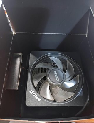 Procesador AMD Ryzen 7 2700X + Disipador RGB
