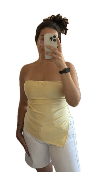 Top amarillo sin tirantes
