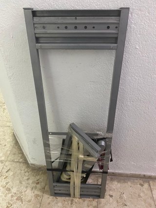 Mesa estudio adaptable altura negra y plata