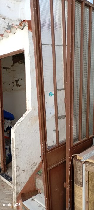 Puertas de hierro y ventana plegable.Precio por un
