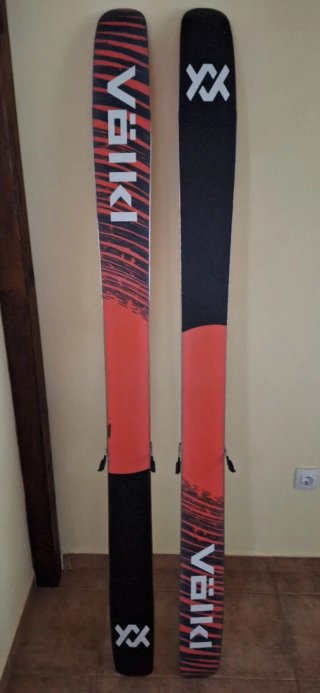 Esquís Volkl Revolt 121