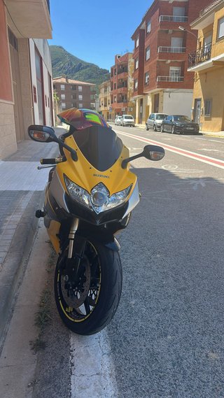 Suzuki GSX-R600 K8