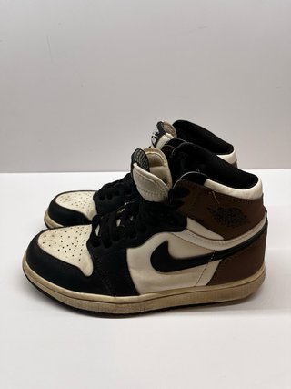 Air Jordan 1 Dark Mocha
