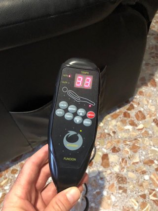 Poltrona Relax con Massaggio e Calore in Pelle Sintetica