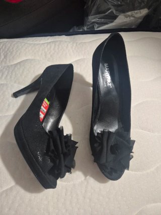 Zapatos de fiesta negros con tacón sin estrenar