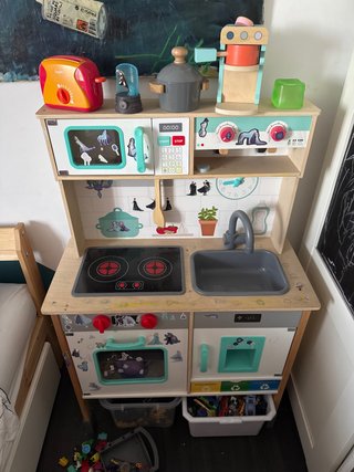 Cocinita de madera para niños
