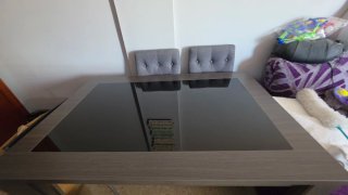 Mesa de comedor rectangular de madera y cristal