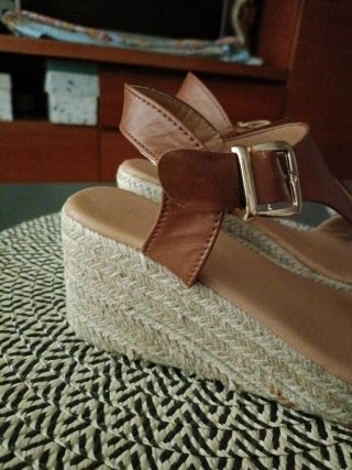 Sandalias esparto marrón talla 39