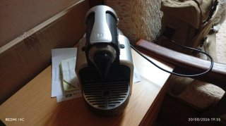 Cafetera Nespresso DeLonghi