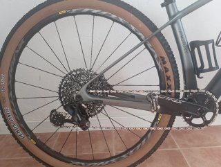 MEGAMO FACTORY ELITE 05 Carbono SRAM GX