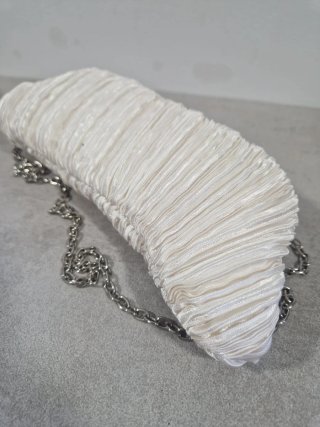 Bolso de fiesta plateado y blanco