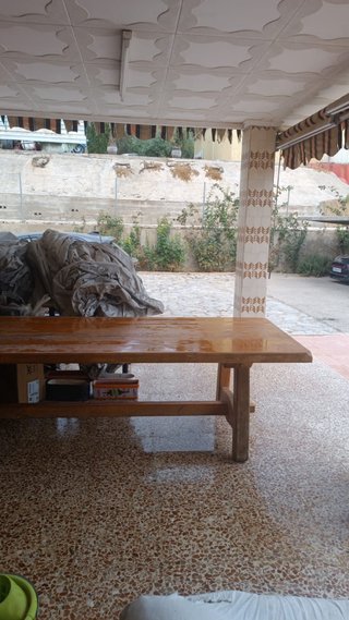 Mesa de madera maciza rústica