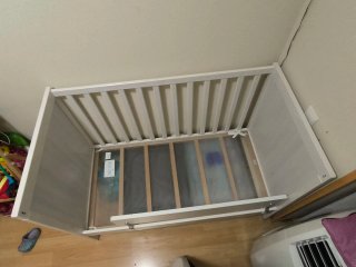 Cuna IKEA Sundvik + Colchón Ecus Kids + Ropa Cuna