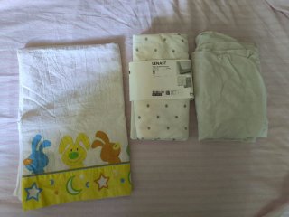 Cuna IKEA Sundvik + Colchón Ecus Kids + Ropa Cuna