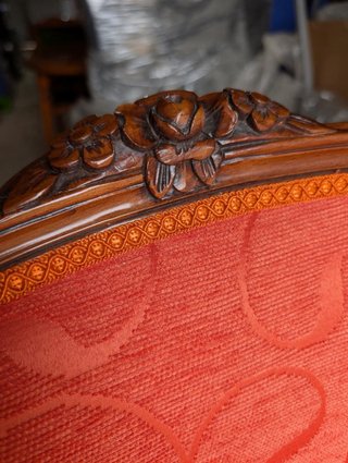 Elegante sillón estilo Luis XV